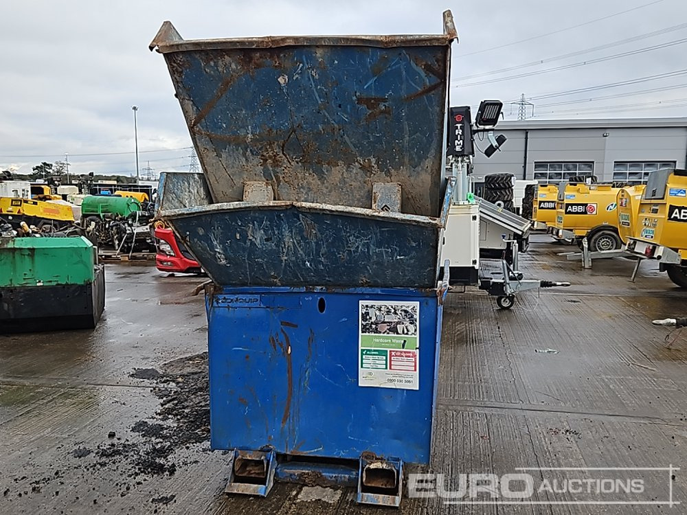 Conquip Tipping Skip to suit Forklift (3 of) - Benne basculante: photos 2 Conquip Tipping Skip to suit Forklift (3 of) - Benne basculante: photos 2