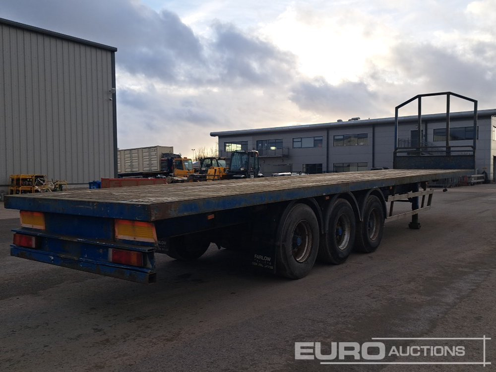 Dennison 45' Tri Axle Flat Trailer - Semi-remorque plateau: photos 5 Dennison 45' Tri Axle Flat Trailer - Semi-remorque plateau: photos 5