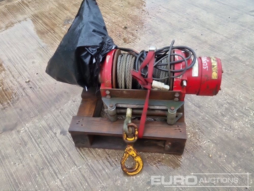 Elctric Winch - Treuil: photos 4 Elctric Winch - Treuil: photos 4