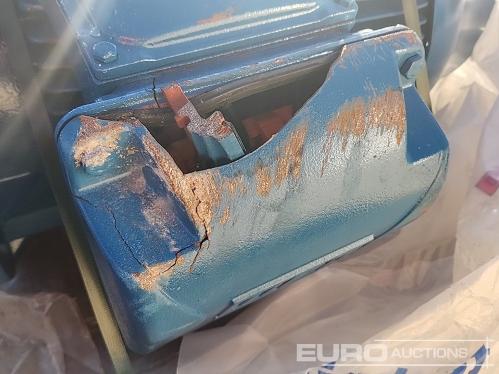 Système électrique pour Engins de chantier Electric Motor: photos 9 Système électrique pour Engins de chantier Electric Motor: photos 9