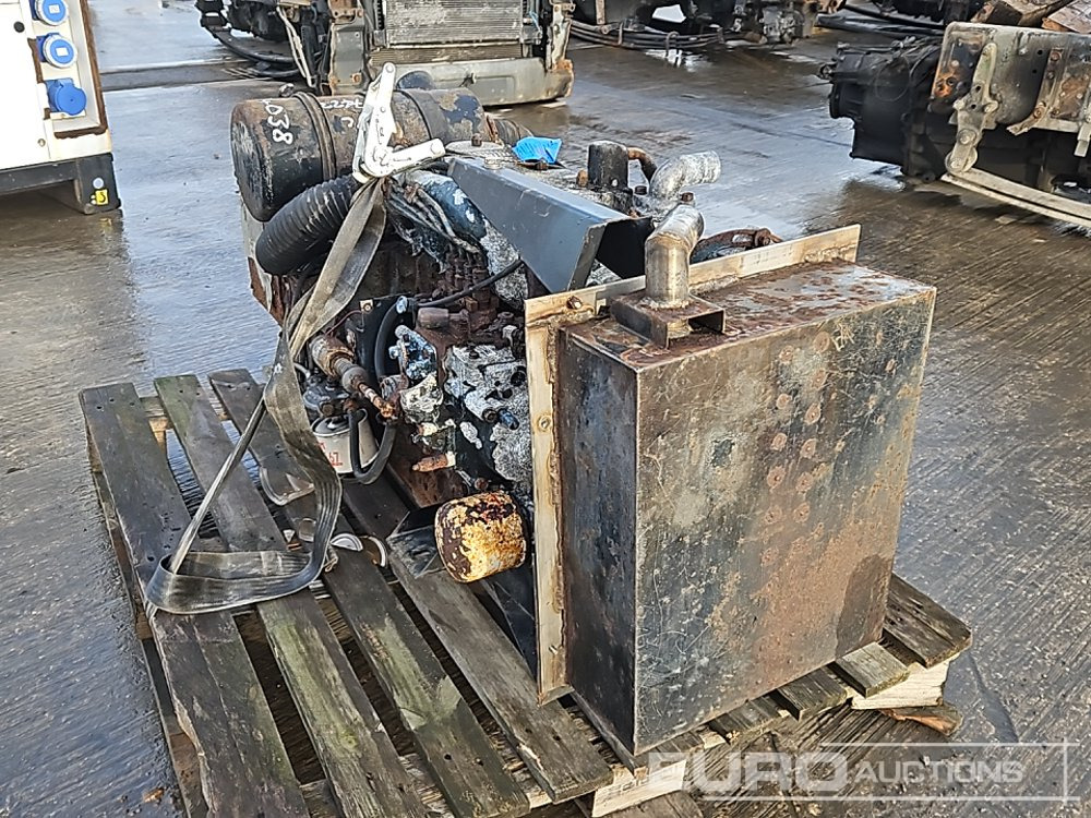 Generator, 4 Cylinder Engine - Groupe électrogène: photos 3 Generator, 4 Cylinder Engine - Groupe électrogène: photos 3