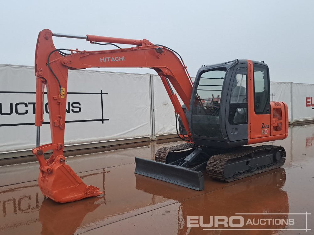 Hitachi ZX60 - Mini pelle: photos 1 Hitachi ZX60 - Mini pelle: photos 1