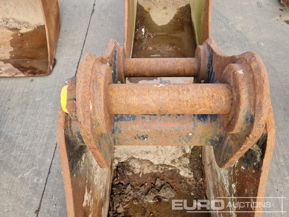 Godet JCB 28" Digging Bucket 80mm Pin to suit 20 Ton Excavator: photos 10