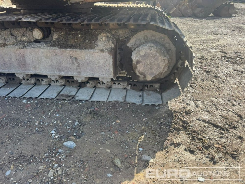 JCB JS130 - Pelle sur chenille: photos 4 JCB JS130 - Pelle sur chenille: photos 4