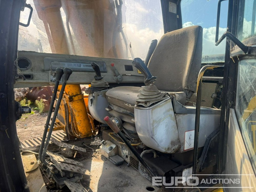 JCB JS130 - Pelle sur chenille: photos 5 JCB JS130 - Pelle sur chenille: photos 5