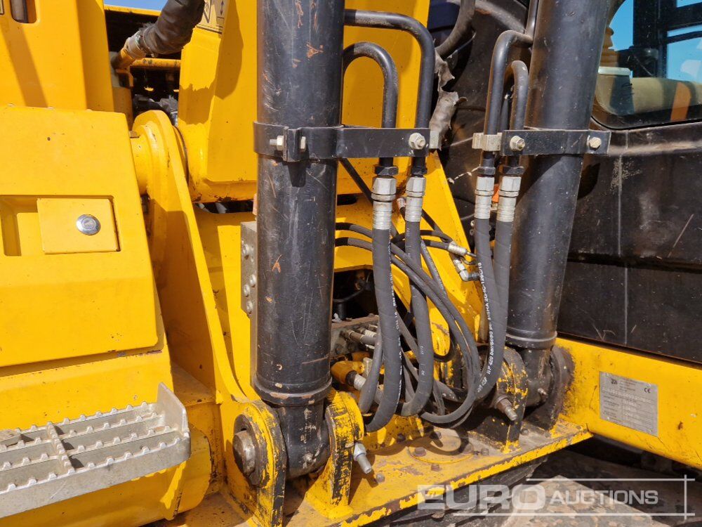 Pelle sur chenille JCB JS130LC: photos 27 Pelle sur chenille JCB JS130LC: photos 27