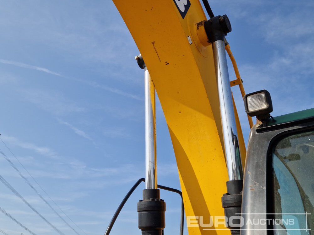 Pelle sur chenille JCB JS130LC: photos 23 Pelle sur chenille JCB JS130LC: photos 23