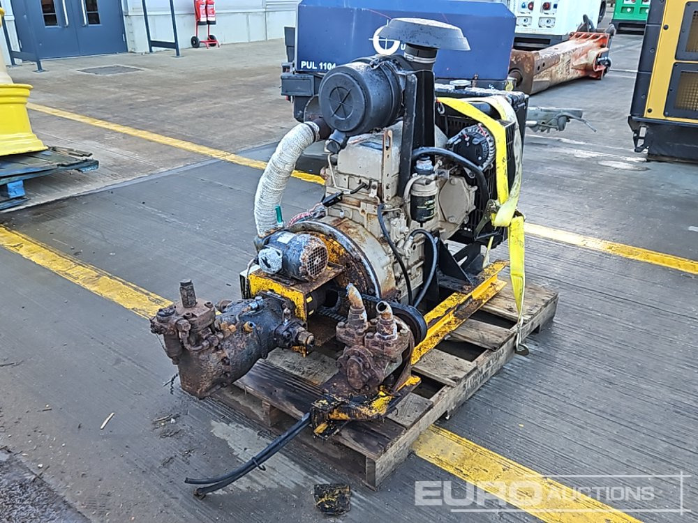 John Deere 4 Cylinder Engine, Pump - Moteur: photos 1 John Deere 4 Cylinder Engine, Pump - Moteur: photos 1