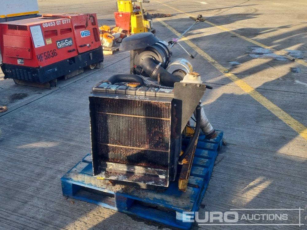 John Deere 4 Cylinder Engine, Pump - Moteur: photos 4 John Deere 4 Cylinder Engine, Pump - Moteur: photos 4