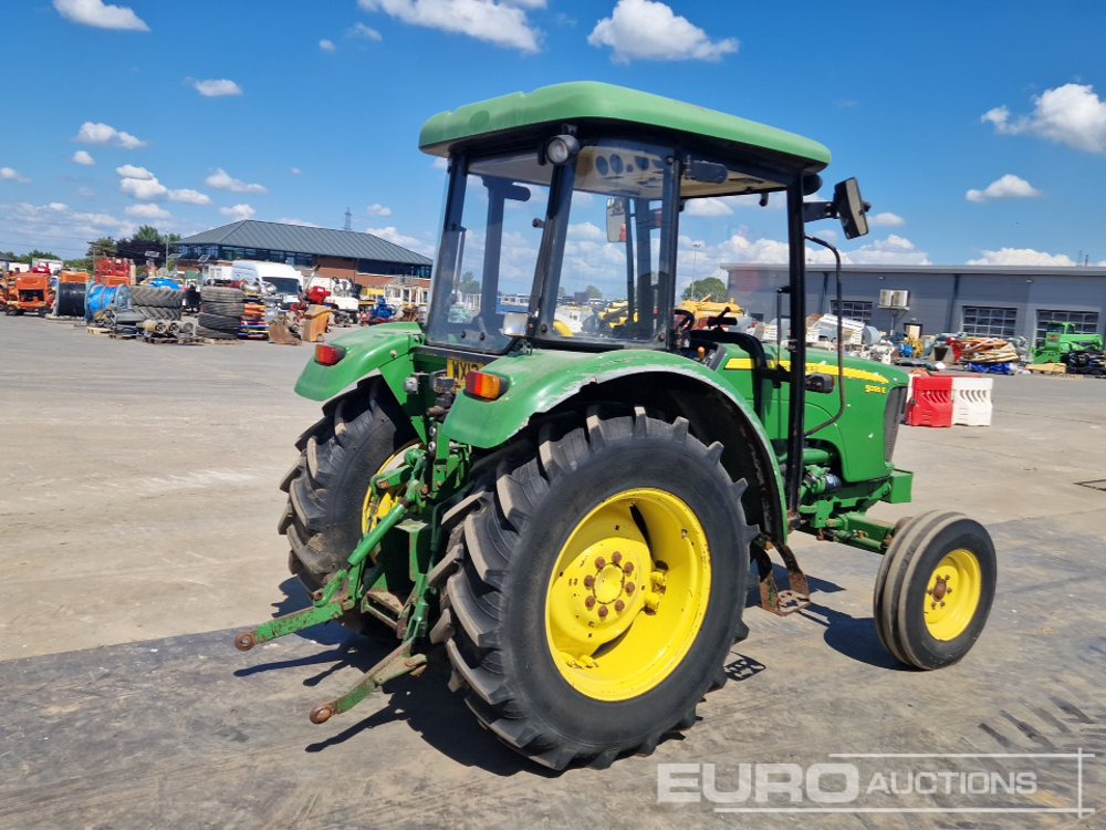 John Deere 5055E - Tracteur agricole: photos 5 John Deere 5055E - Tracteur agricole: photos 5
