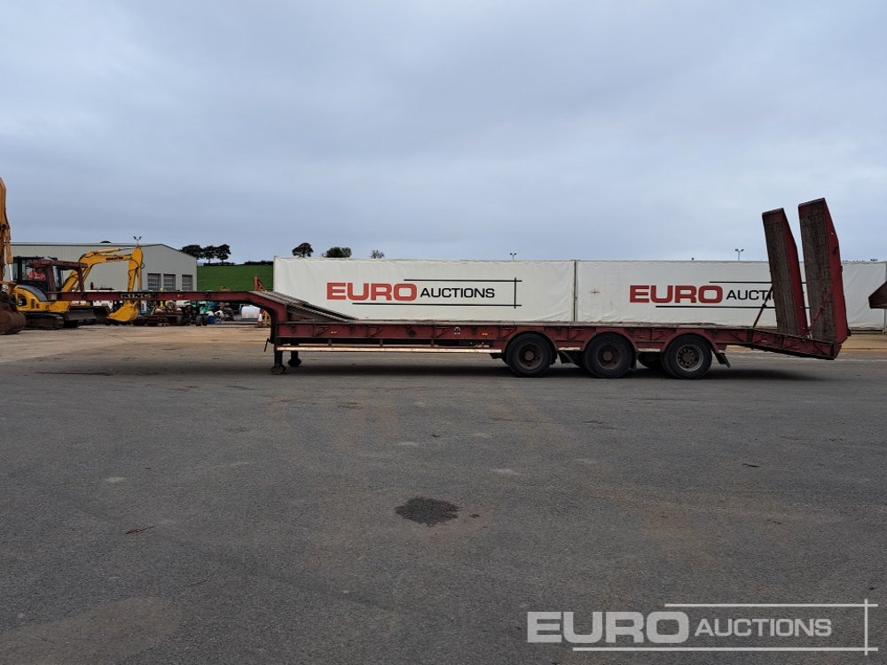 King GTS44 Tri Axle Step Frame Low Loader Trailer, Hydraulic Ramps, Neck Ramps - Semi-remorque surbaissé: photos 2 King GTS44 Tri Axle Step Frame Low Loader Trailer, Hydraulic Ramps, Neck Ramps - Semi-remorque surbaissé: photos 2
