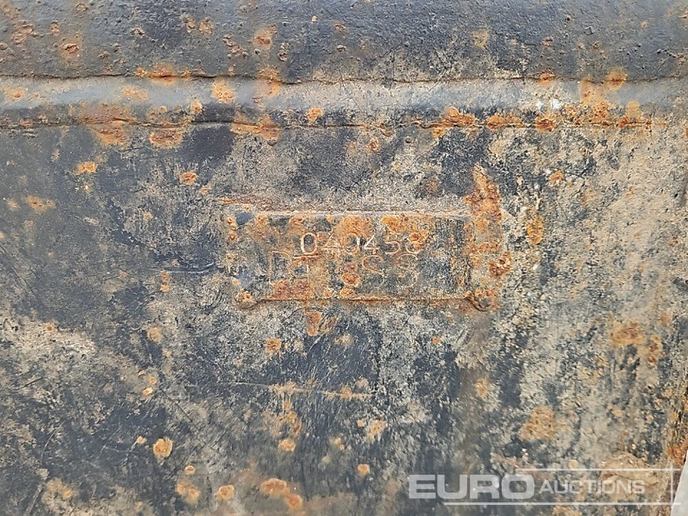 Godet Lemac 94" Loading Bucket to suit Telehandler: photos 14