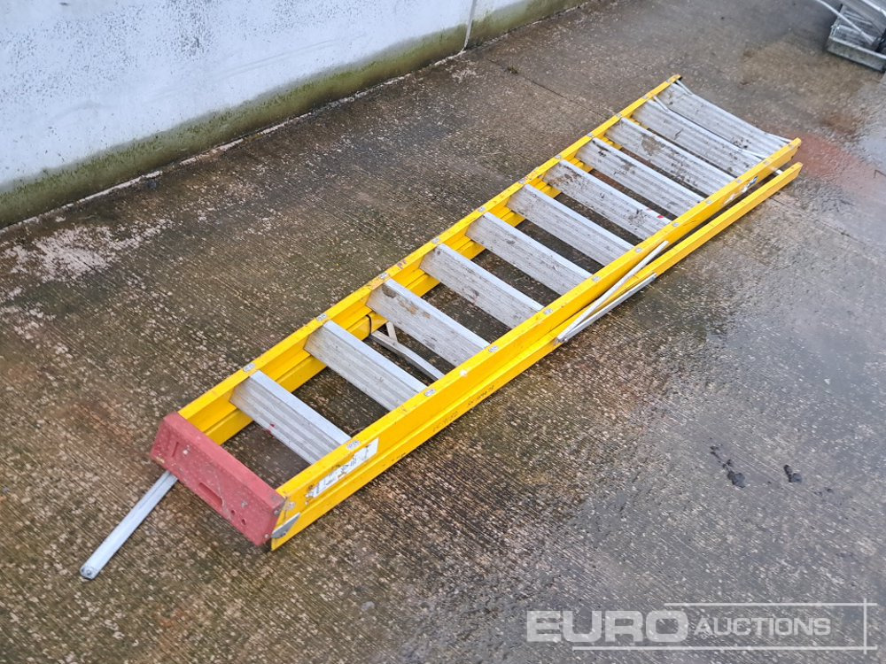 Lyte 12 Thread Stepladder - Équipement de garage: photos 1 Lyte 12 Thread Stepladder - Équipement de garage: photos 1