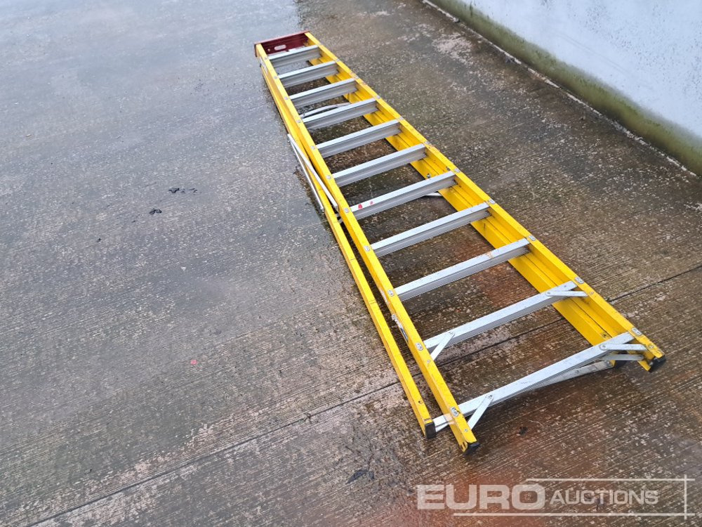 Lyte 12 Thread Stepladder - Équipement de garage: photos 3 Lyte 12 Thread Stepladder - Équipement de garage: photos 3