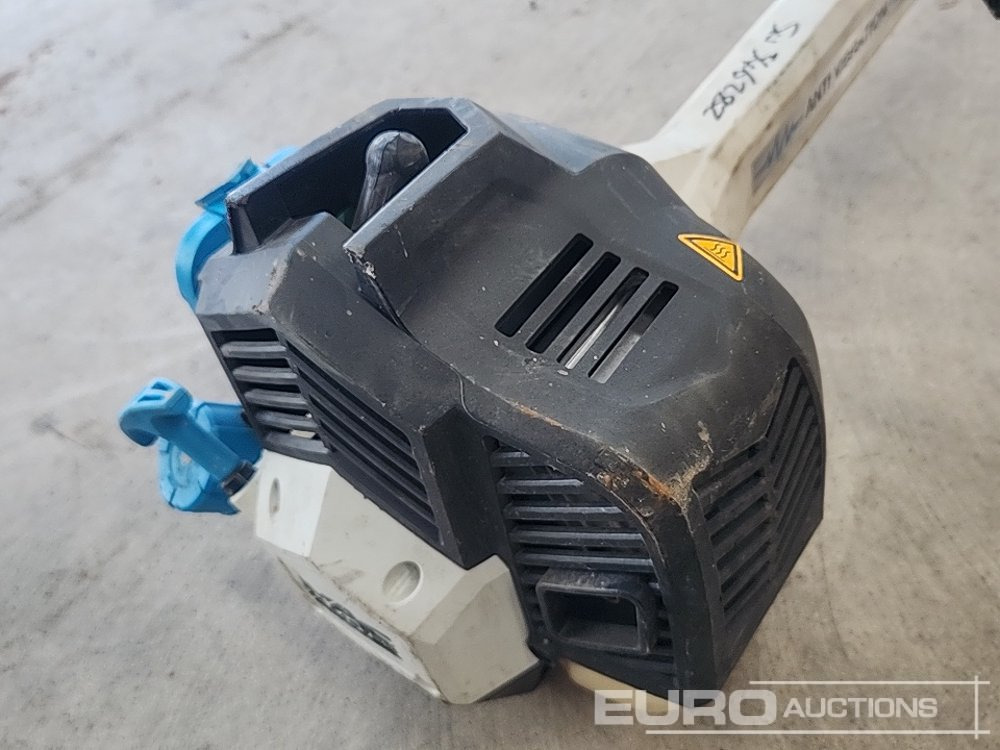 Équipement de garage Macallister Petrol Strimmer: photos 17