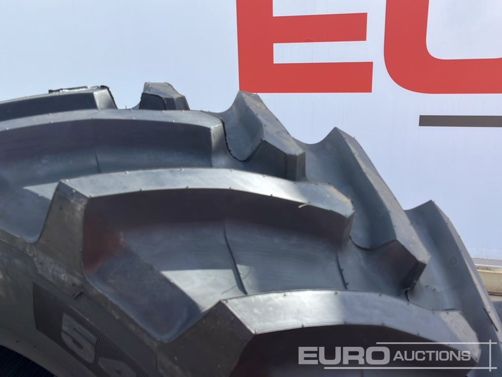 Unused Vannova 540/65R30-150 R1W Tyre (2 of) - Machine agricole: photos 4 Unused Vannova 540/65R30-150 R1W Tyre (2 of) - Machine agricole: photos 4