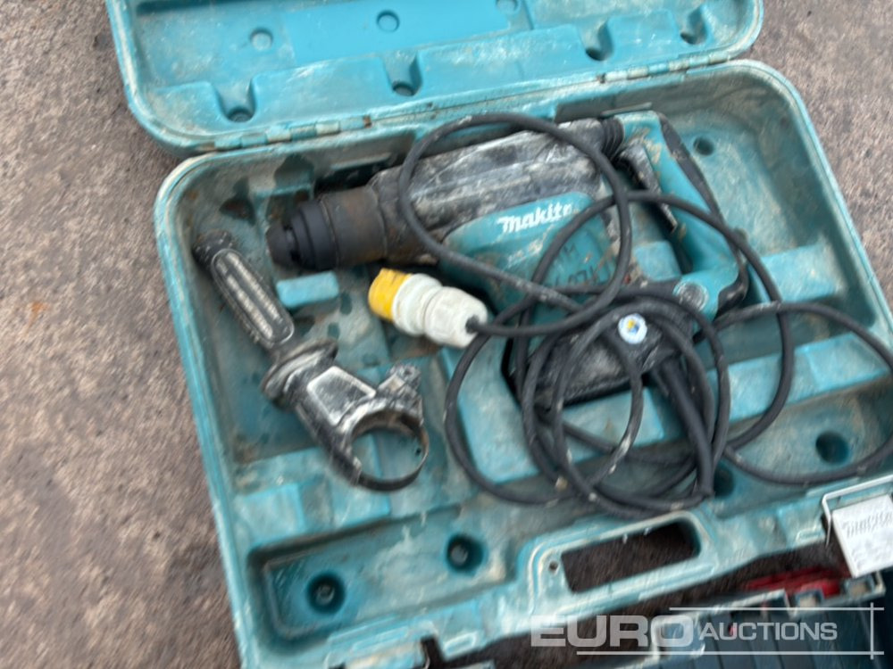 Makita & Bosch 110 Volt Breaker (2 of) - L'équipement de construction: photos 3 Makita & Bosch 110 Volt Breaker (2 of) - L'équipement de construction: photos 3