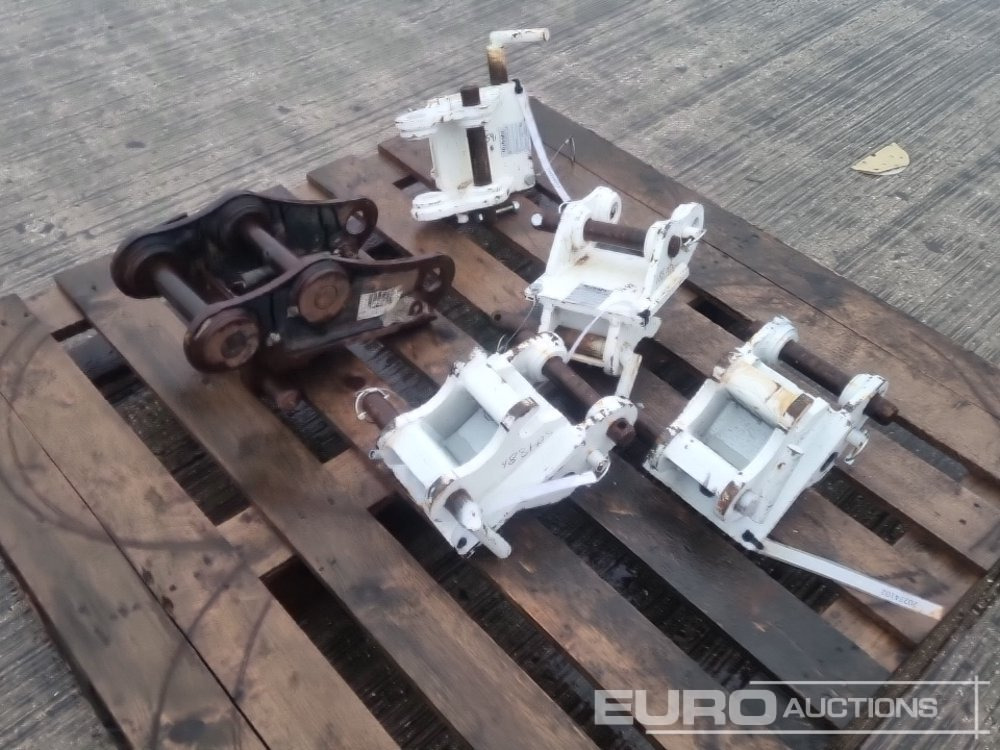 Manual QH (5 of) 30-35mm Pin to suit Mini Excavator - Attache rapide: photos 5 Manual QH (5 of) 30-35mm Pin to suit Mini Excavator - Attache rapide: photos 5