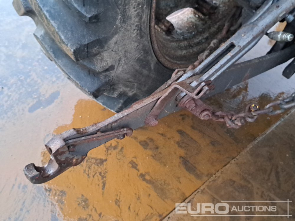 Tracteur agricole Massey Ferguson 698: photos 22