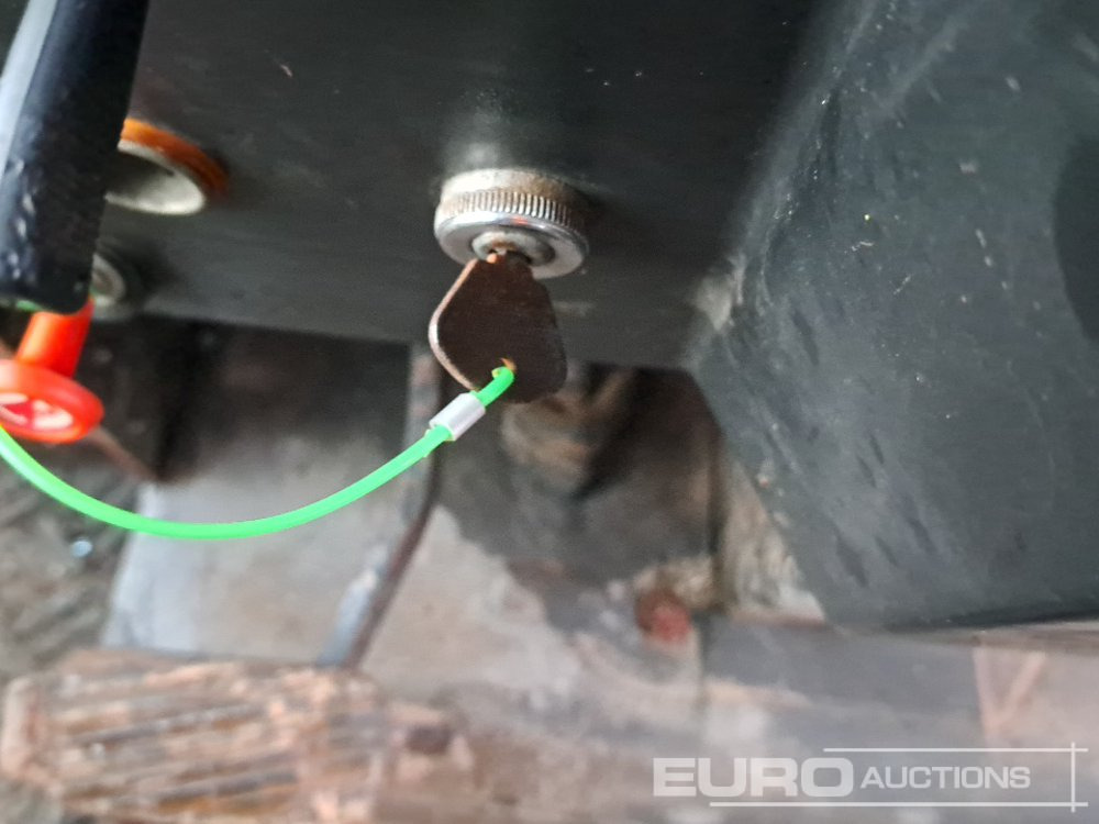 Tracteur agricole Massey Ferguson 698: photos 38