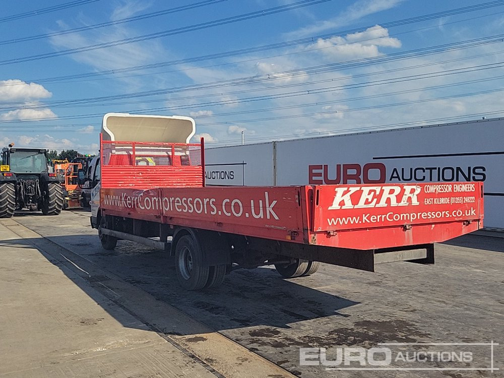 Mitsubishi Canter - Camion plateau: photos 3 Mitsubishi Canter - Camion plateau: photos 3