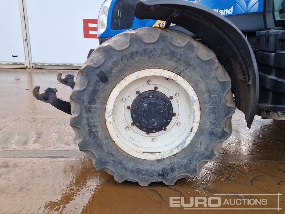 Tracteur agricole New Holland T6080: photos 9 Tracteur agricole New Holland T6080: photos 9