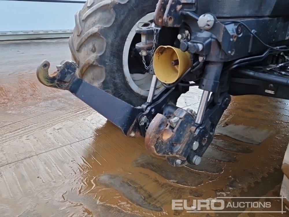 Tracteur agricole New Holland T6080: photos 13 Tracteur agricole New Holland T6080: photos 13