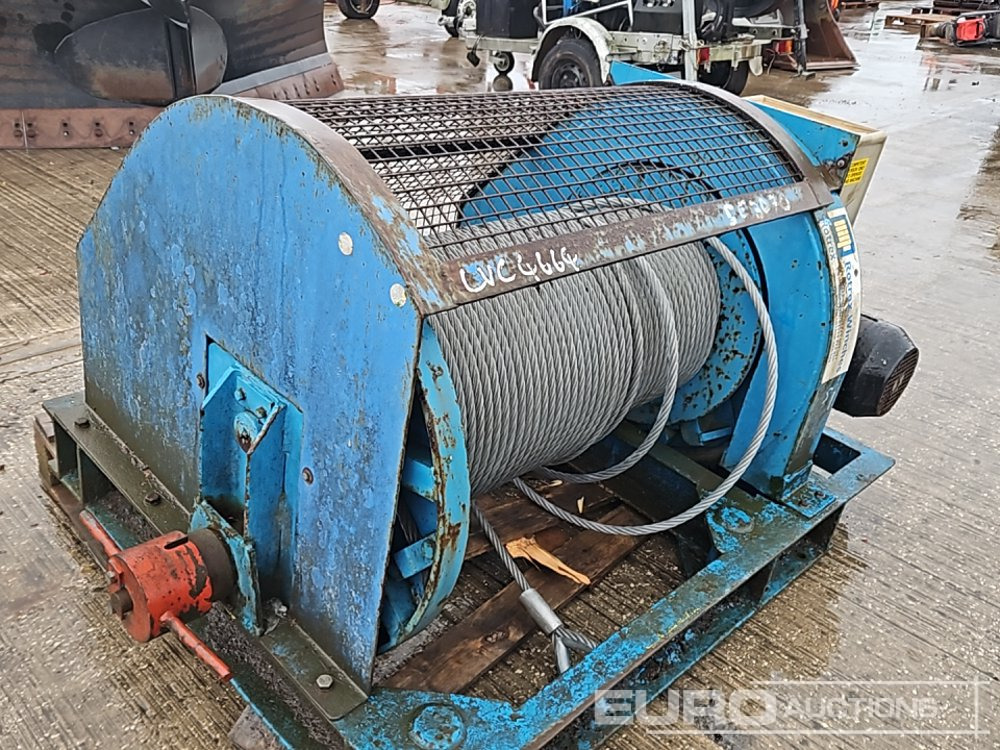 Nim 240Volt Winch - Treuil: photos 3 Nim 240Volt Winch - Treuil: photos 3