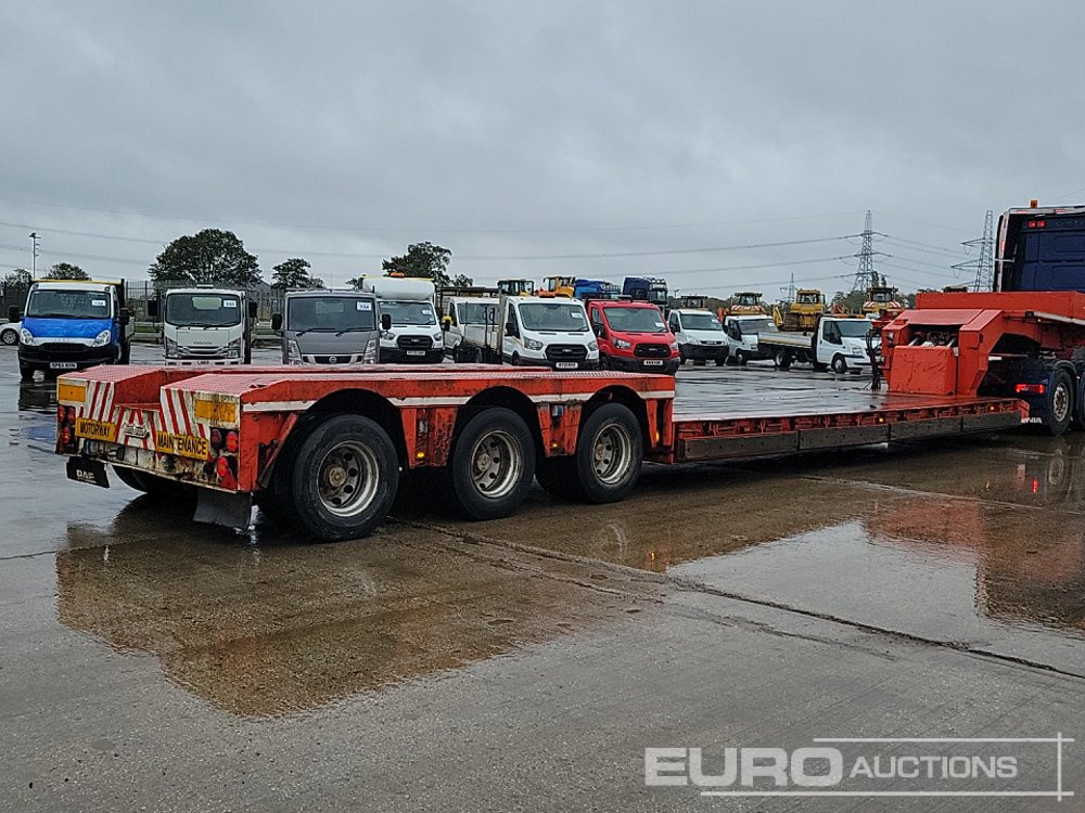 Nooteboom Tri Axle Drop Neck Low Loader Trailer, Out Riggers, 3 Axle Steer, Air Brakes - Semi-remorque surbaissé: photos 5 Nooteboom Tri Axle Drop Neck Low Loader Trailer, Out Riggers, 3 Axle Steer, Air Brakes - Semi-remorque surbaissé: photos 5