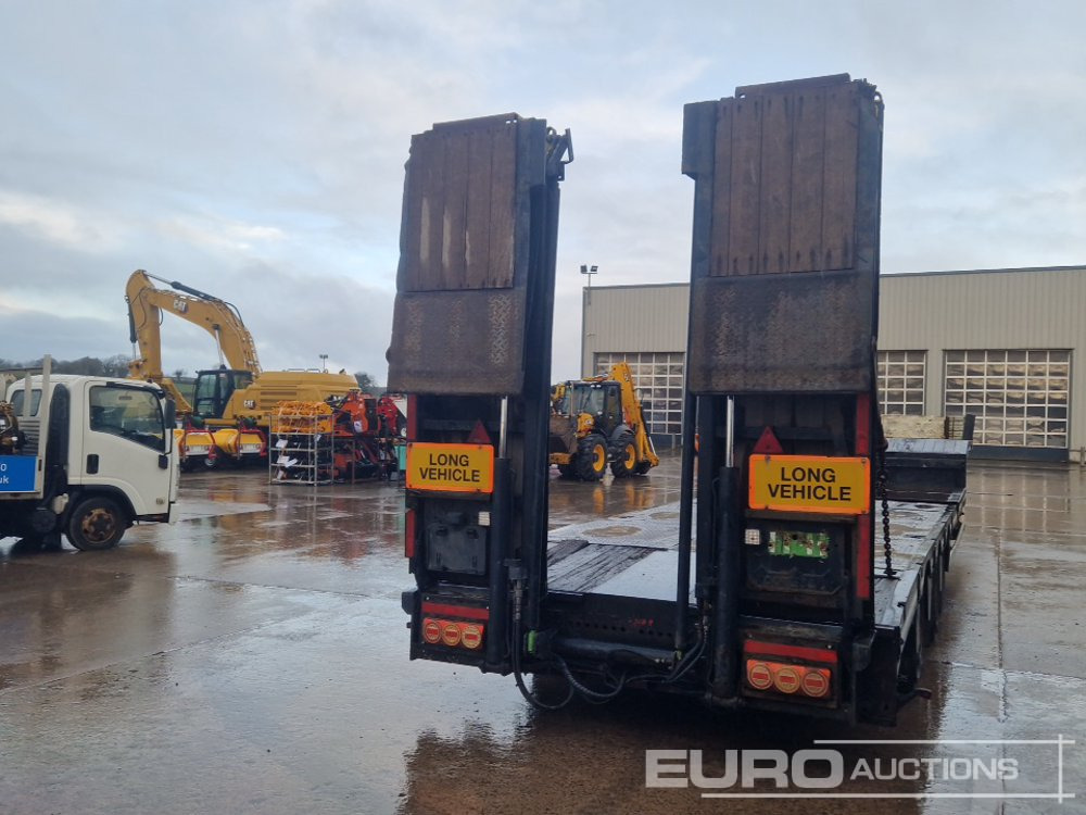 Nooteboom Tri Axle Extendable Stepframe Low Loader Trailer, Hydraulic Fliptoe Ramps - Semi-remorque surbaissé: photos 3 Nooteboom Tri Axle Extendable Stepframe Low Loader Trailer, Hydraulic Fliptoe Ramps - Semi-remorque surbaissé: photos 3