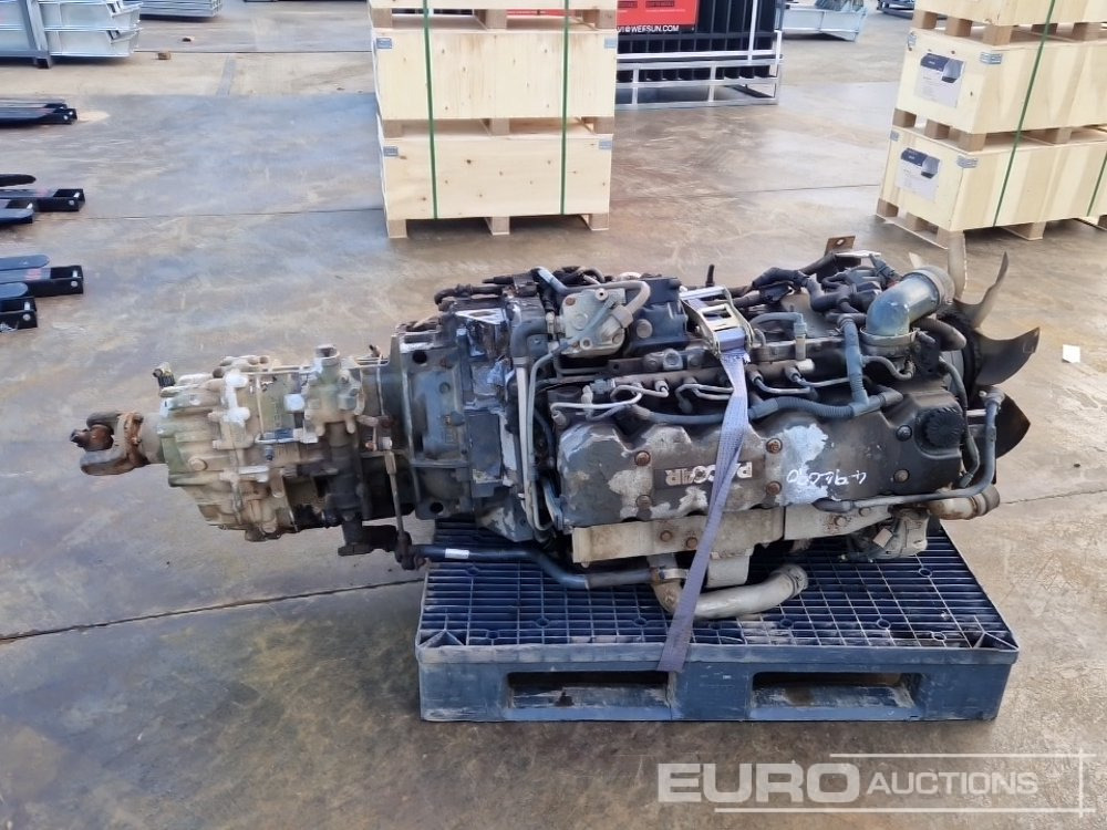 Paccar 6 Cylinder Engine, Gearbox - Moteur: photos 2 Paccar 6 Cylinder Engine, Gearbox - Moteur: photos 2