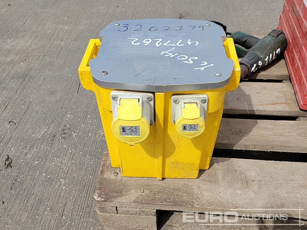 L'équipement de construction Paslode PPM35Ci Battery Nail Gun, Bosch 230Volt Heat Gun, Hilti Battery Drill (3 of), 110Volt Transformer: photos 10