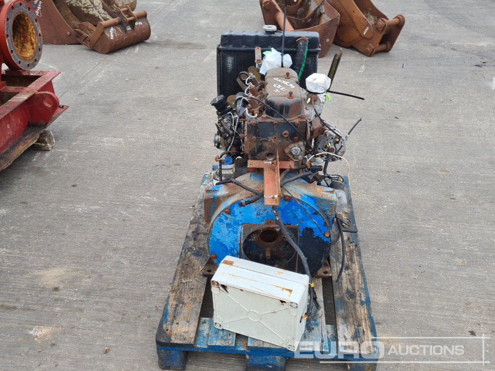 Perkins 3 Cylinder Engine - Moteur: photos 4 Perkins 3 Cylinder Engine - Moteur: photos 4