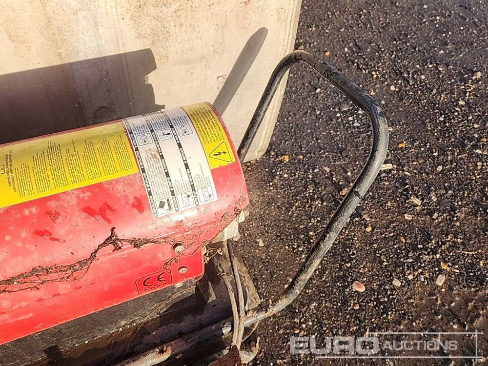 Réchauffeur de construction Pillar Drill, Space Heater, Aluminium Fuel Tanks (4 of): photos 13 Réchauffeur de construction Pillar Drill, Space Heater, Aluminium Fuel Tanks (4 of): photos 13