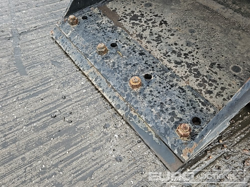 Godet Rhinox 60" Ditching, 36", 24" Digging Bucket 45mm Pin to suit 4-6 Ton Excavator: photos 14 Godet Rhinox 60" Ditching, 36", 24" Digging Bucket 45mm Pin to suit 4-6 Ton Excavator: photos 14