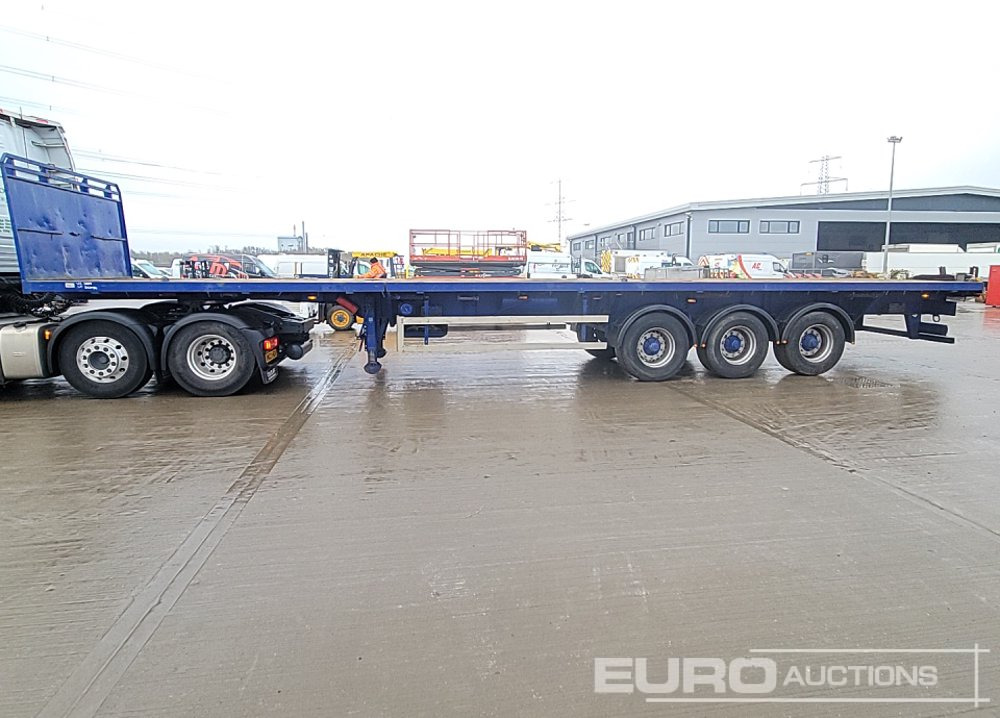 SDC Trailers Tri Axle Extendable Flatbed Trailer, Twist Locks - Semi-remorque plateau: photos 2 SDC Trailers Tri Axle Extendable Flatbed Trailer, Twist Locks - Semi-remorque plateau: photos 2