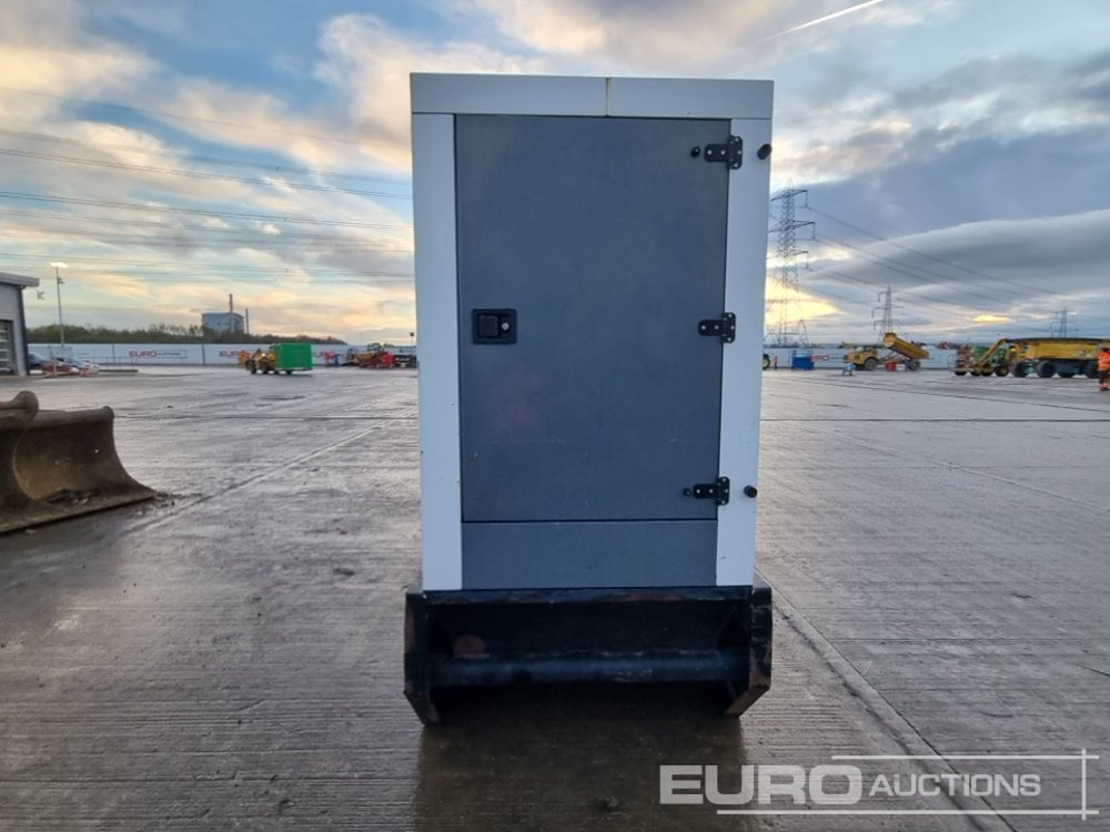 SDMO R275C3 - Groupe électrogène: photos 4 SDMO R275C3 - Groupe électrogène: photos 4