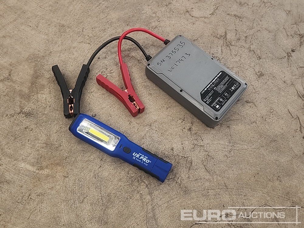 SIP 12 Volt Booster Pack & Rechargable LED Inspection Light - Équipement de garage: photos 1 SIP 12 Volt Booster Pack & Rechargable LED Inspection Light - Équipement de garage: photos 1