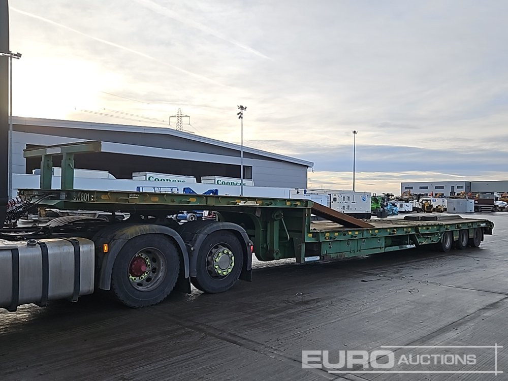 SM TRAILERS Tri Axle Extendable Stepframe Low Loader Trailer, Neck Ramps, Wheel Wells, Steel Ramps - Semi-remorque surbaissé: photos 1 SM TRAILERS Tri Axle Extendable Stepframe Low Loader Trailer, Neck Ramps, Wheel Wells, Steel Ramps - Semi-remorque surbaissé: photos 1