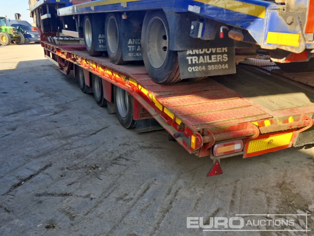 SM TRAILERS Tri Axle Extendable Stepframe Low Loader Trailer, Neck Ramps, Wheel Wells, Tail Ramps - Semi-remorque surbaissé: photos 2 SM TRAILERS Tri Axle Extendable Stepframe Low Loader Trailer, Neck Ramps, Wheel Wells, Tail Ramps - Semi-remorque surbaissé: photos 2