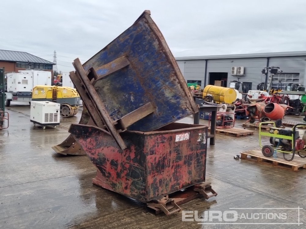 Skip to suit Forklift (2 of) - Benne basculante: photos 3 Skip to suit Forklift (2 of) - Benne basculante: photos 3