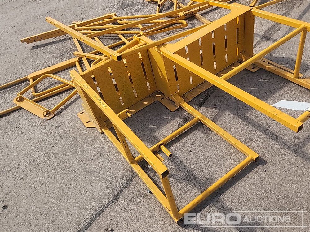 Steel Safety Rails - L'équipement de construction: photos 5 Steel Safety Rails - L'équipement de construction: photos 5