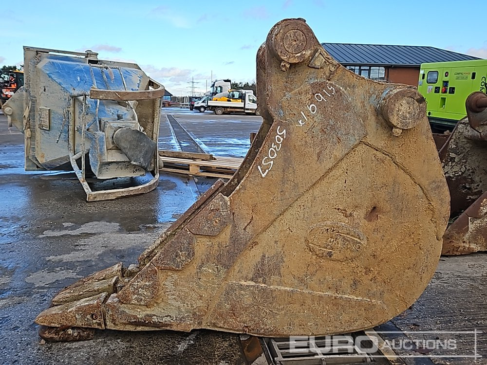 Strickland 18" Digging Bucket 80mm Pin to suit 20 Ton Excavator - Godet: photos 2 Strickland 18" Digging Bucket 80mm Pin to suit 20 Ton Excavator - Godet: photos 2