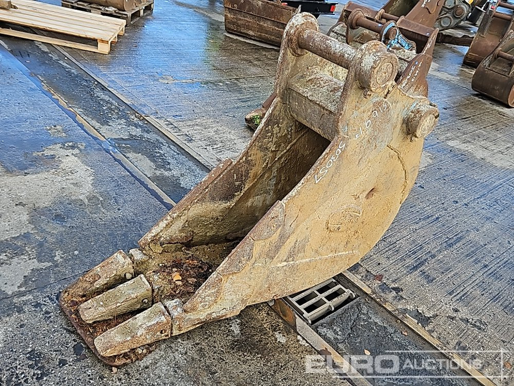 Strickland 18" Digging Bucket 80mm Pin to suit 20 Ton Excavator - Godet: photos 1 Strickland 18" Digging Bucket 80mm Pin to suit 20 Ton Excavator - Godet: photos 1