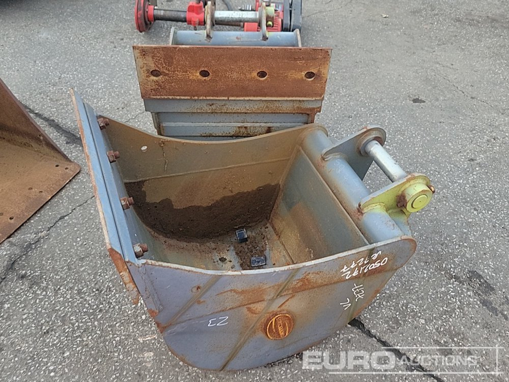 Strickland 24", 24" Digging Bucket 50mm Pin to suit 6-8 Ton Excavator - Godet: photos 2 Strickland 24", 24" Digging Bucket 50mm Pin to suit 6-8 Ton Excavator - Godet: photos 2