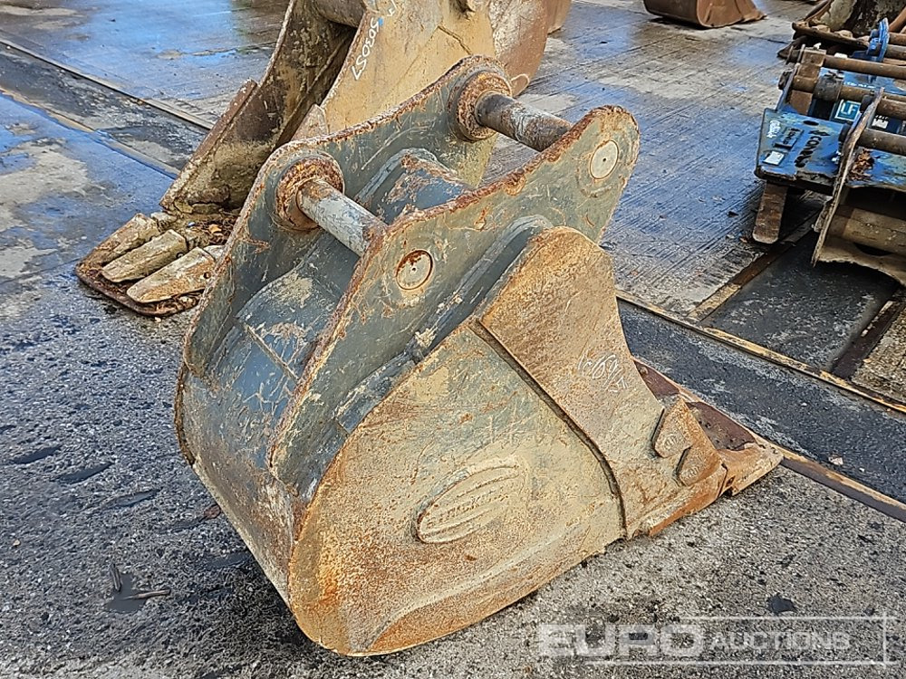 Strickland 24" Digging Bucket 65mm Pin to suit 13 Ton Excavator - Godet: photos 5 Strickland 24" Digging Bucket 65mm Pin to suit 13 Ton Excavator - Godet: photos 5