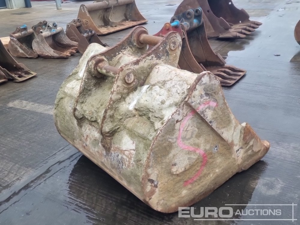 Strickland 48" Digging Bucket 65mm Pin to suit 13 Ton Excavator - Godet: photos 5 Strickland 48" Digging Bucket 65mm Pin to suit 13 Ton Excavator - Godet: photos 5