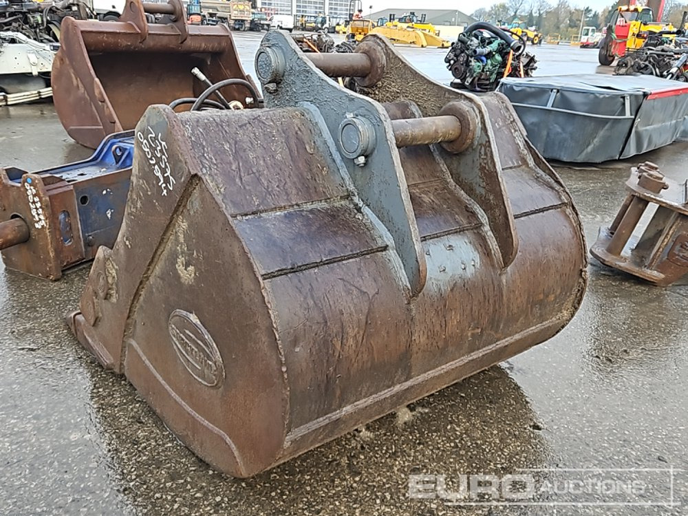 Strickland 48" Digging Bucket 65mm Pin to suit 13 Ton Excavator - Godet: photos 3 Strickland 48" Digging Bucket 65mm Pin to suit 13 Ton Excavator - Godet: photos 3