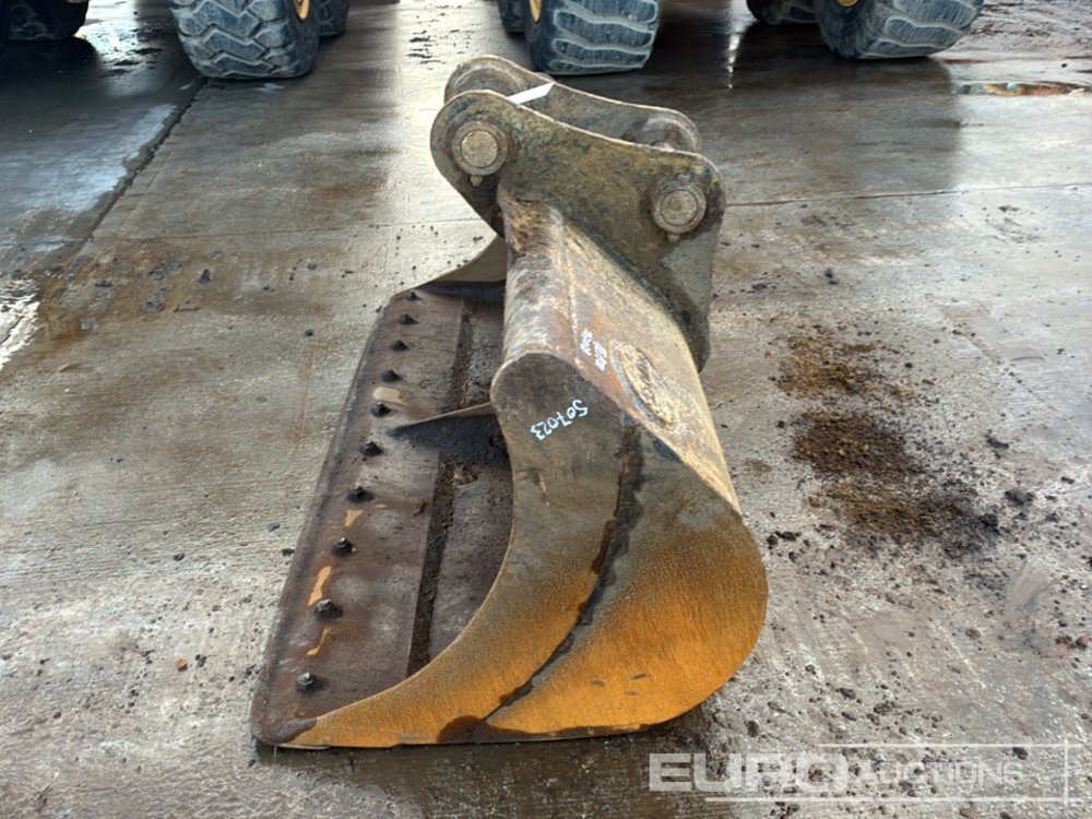 Strickland 84" Ditching Bucket 80mm Pin to suit 20 Ton Excavator - Godet: photos 4 Strickland 84" Ditching Bucket 80mm Pin to suit 20 Ton Excavator - Godet: photos 4