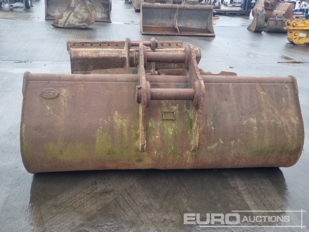 Strickland 84" Ditching Bucket 80mm Pin to suit 20 Ton Excavator - Godet: photos 4 Strickland 84" Ditching Bucket 80mm Pin to suit 20 Ton Excavator - Godet: photos 4